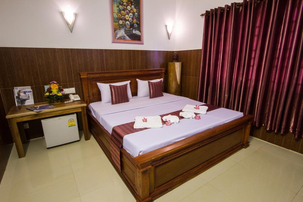 Botoum Hotel Sisophon Exterior photo