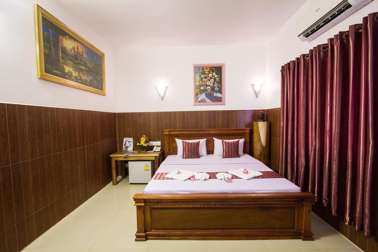 Botoum Hotel Sisophon Exterior photo