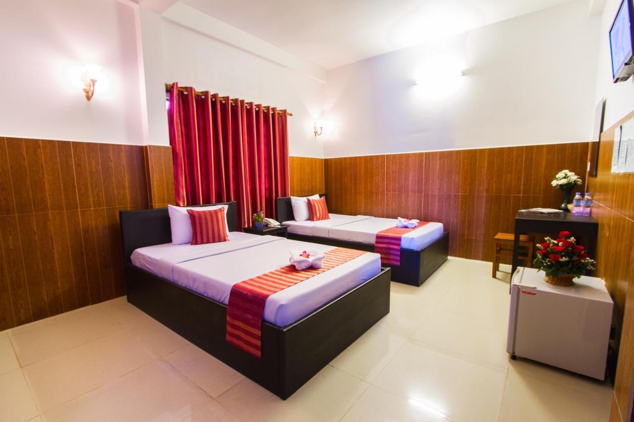 Botoum Hotel Sisophon Exterior photo