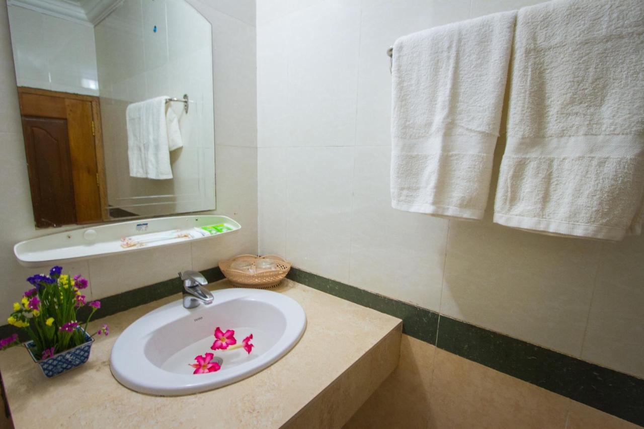 Botoum Hotel Sisophon Room photo